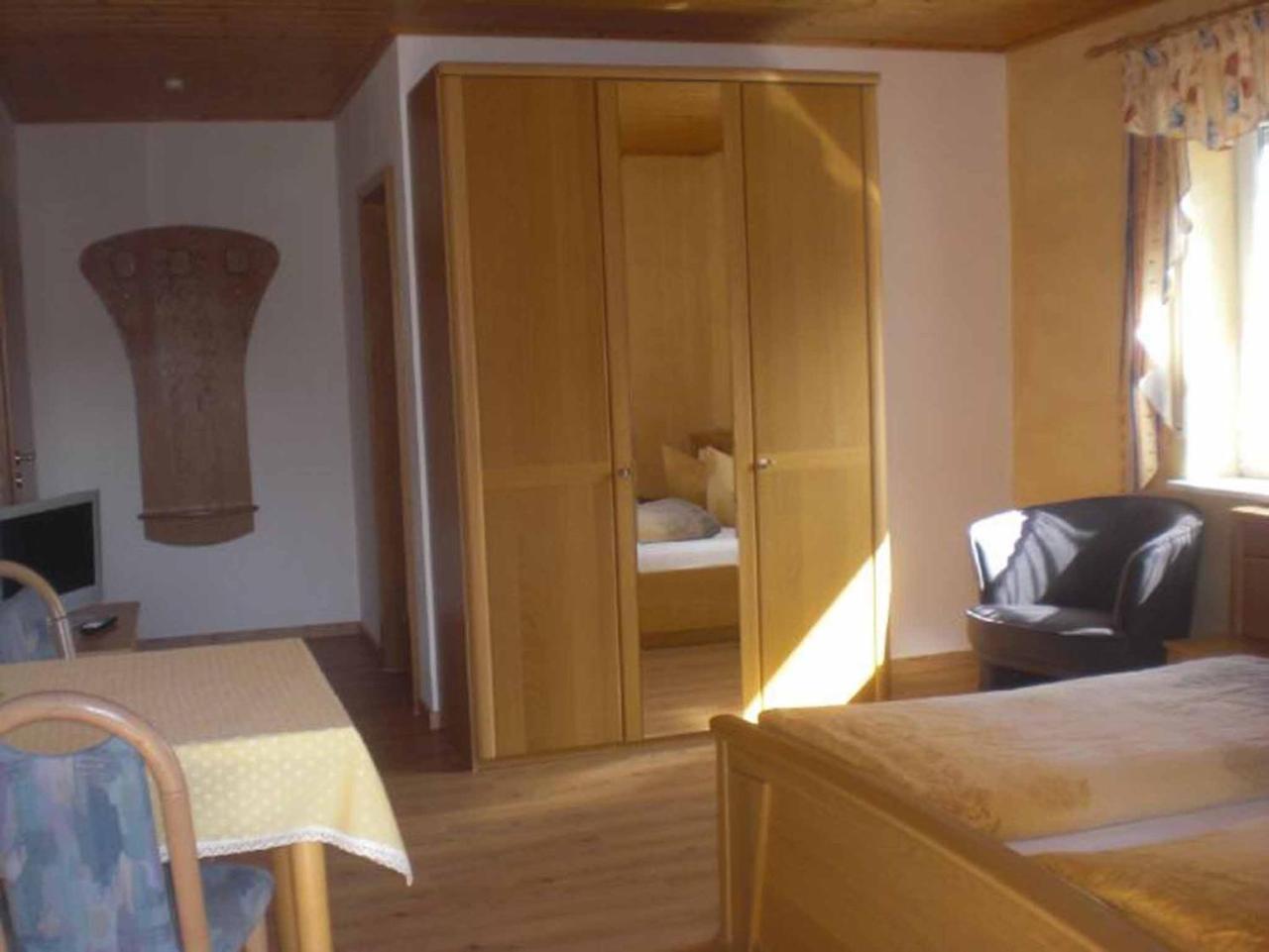 Pension Haus Am Heubach バート・シュタッフェルシュタイン エクステリア 写真